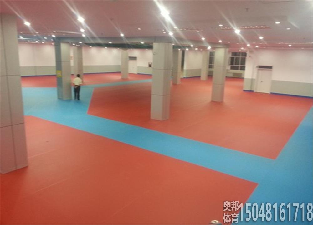 薛家灣準(zhǔn)格爾煤礦文體中心室內(nèi)乒乓球場地