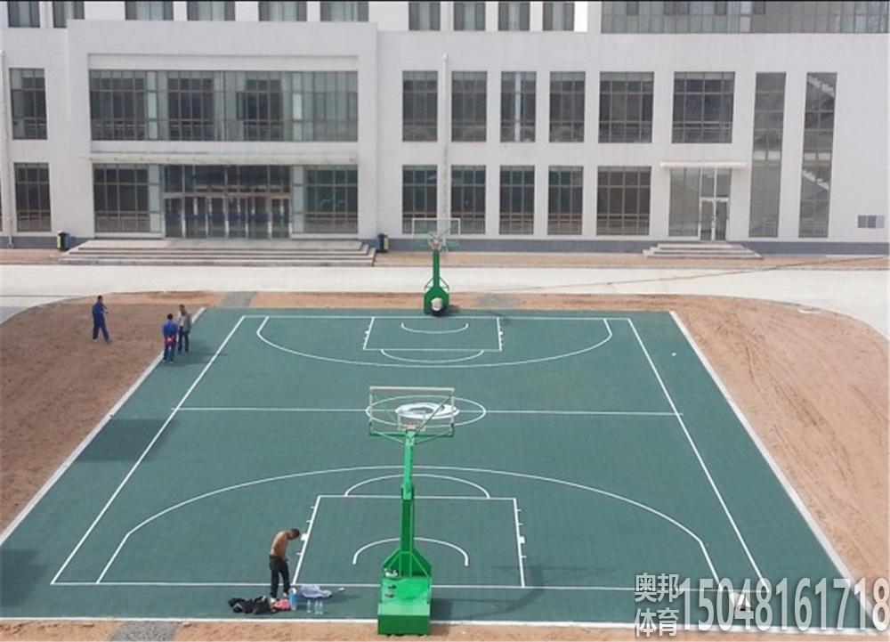   鄂爾多斯康巴什京能熱電有限公司室外拼裝籃球場