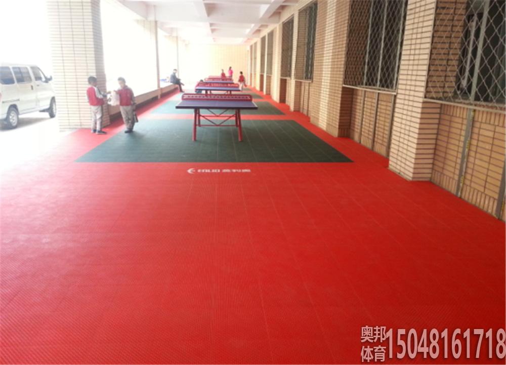 包頭市蒙古族學(xué)校室外乒乓球場地