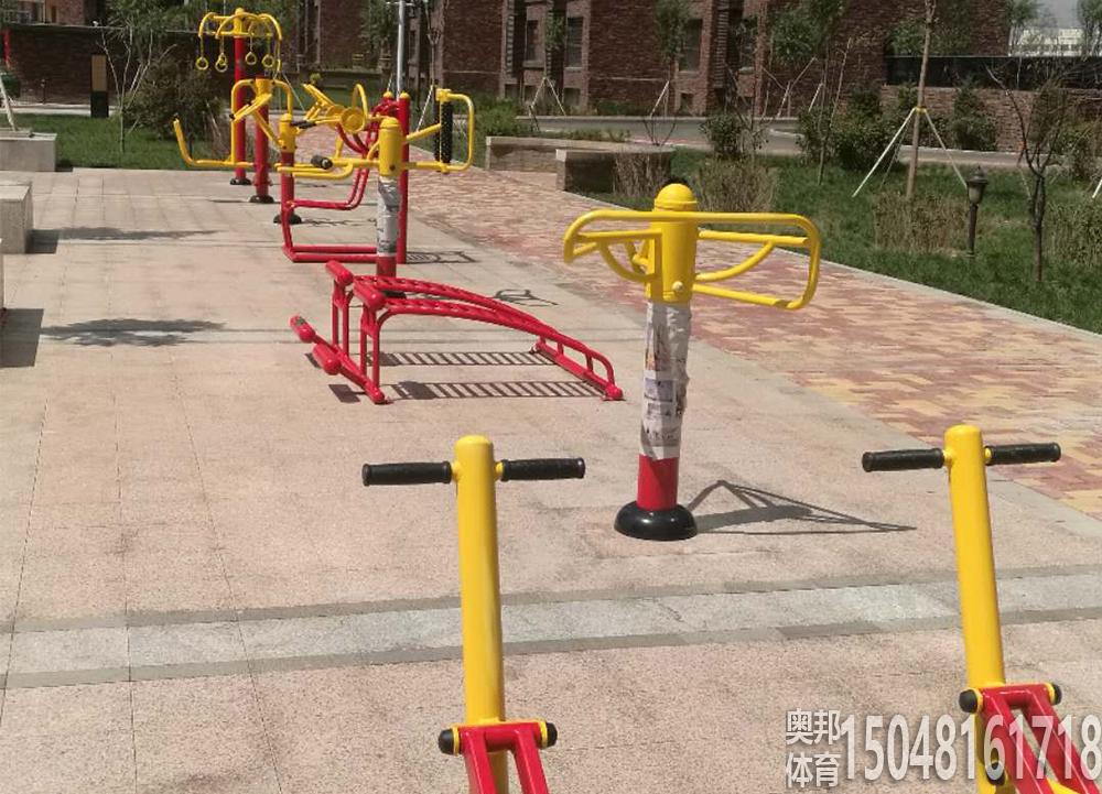 包頭方興山嶼湖室外健身器材